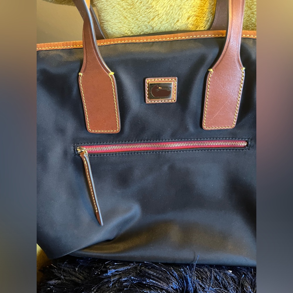 All weather black Dooney and Burke shoulder bag. - Picture 3 of 8